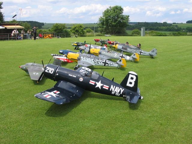 warbirdtreffen-parade (40).jpg